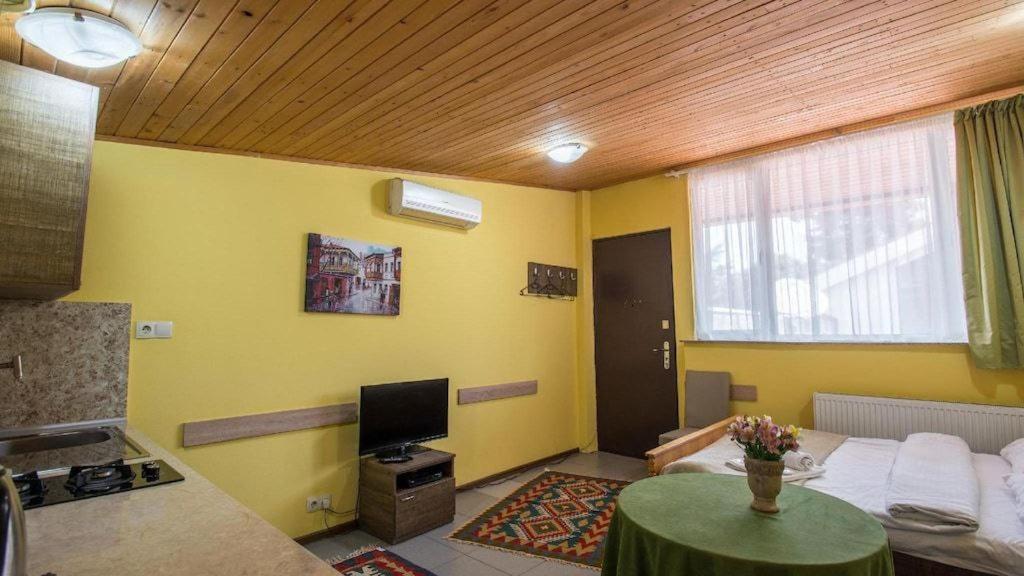 Apart-Hotel Gala In The Center Of Tiflis Exterior foto