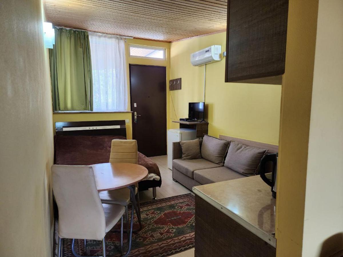 Apart-Hotel Gala In The Center Of Tiflis Exterior foto